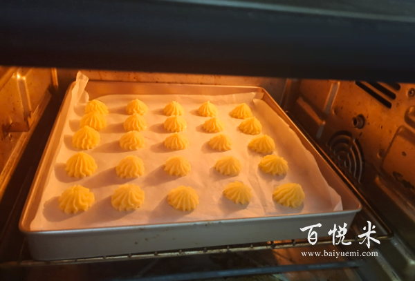 想吃泡芙不用出去買了,自己在家就能做!奶油泡芙制作方法,什么口味都能做